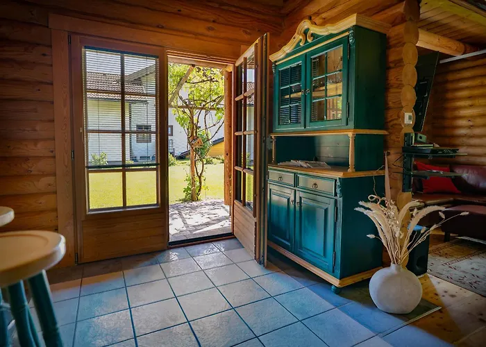 Josef - Idyllisches Blockhaus, Barrierefrei, Zwischen Den Seen