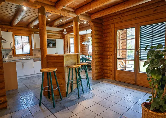 Prázdninový dům Josef - Idyllisches Blockhaus, Barrierefrei, Zwischen Den Seen