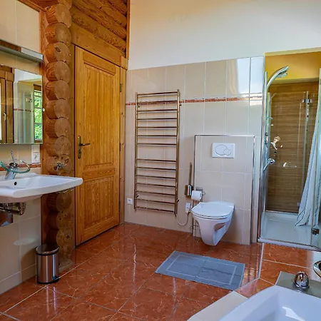 Josef - Idyllisches Blockhaus, Barrierefrei, Zwischen Den Seen Oberwang