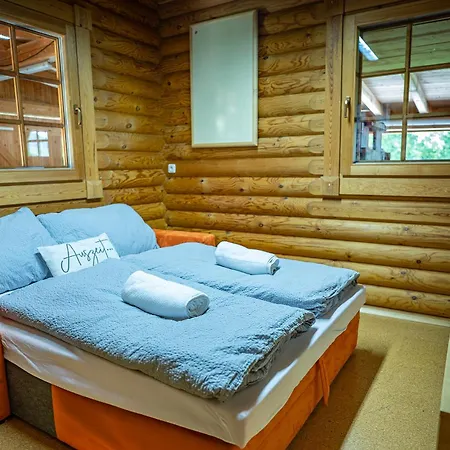 Josef - Idyllisches Blockhaus, Barrierefrei, Zwischen Den Seen * Oberwang