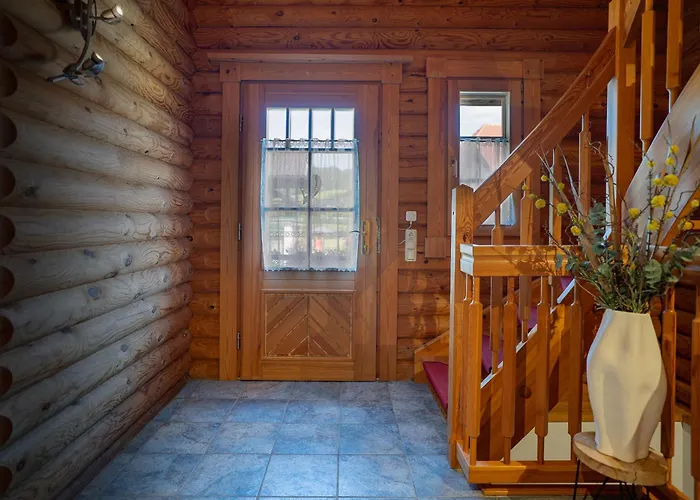 Josef - Idyllisches Blockhaus, Barrierefrei, Zwischen Den Seen Feriehus *