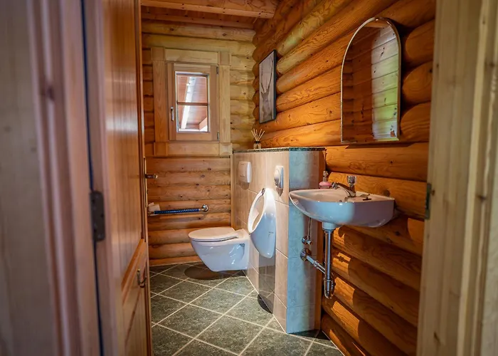 Josef - Idyllisches Blockhaus, Barrierefrei, Zwischen Den Seen Feriehus