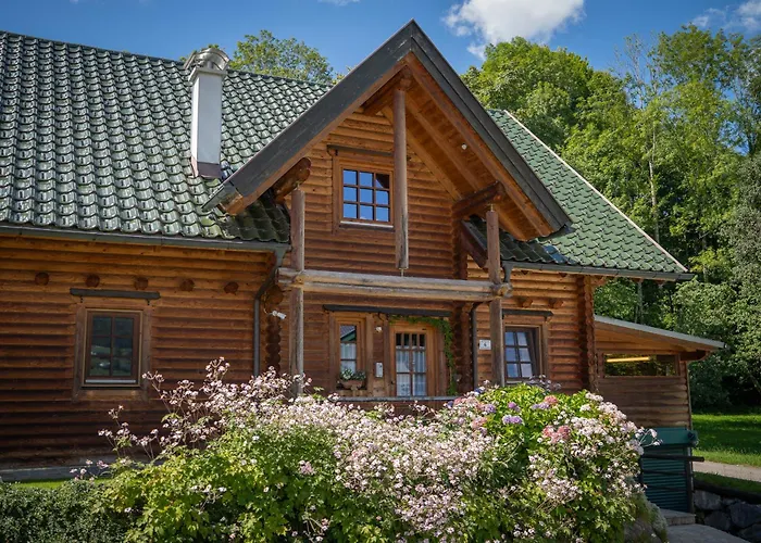 Feriehus Josef - Idyllisches Blockhaus, Barrierefrei, Zwischen Den Seen
